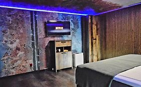 Loft With Cinema & Style Near Frankfurt Airport